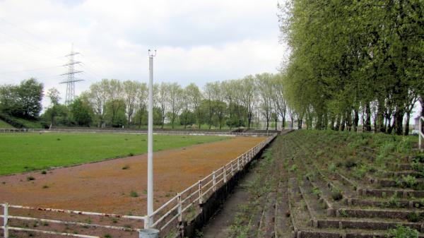 Bezirkssportanlage Stadion Mathias Stinnes - Essen/Ruhr-Karnap