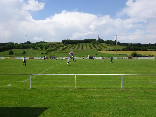 Sportplatz Kukmirn - Kukmirn