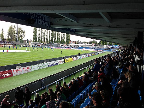 Wiener Neustädter Stadion - Wiener Neustadt