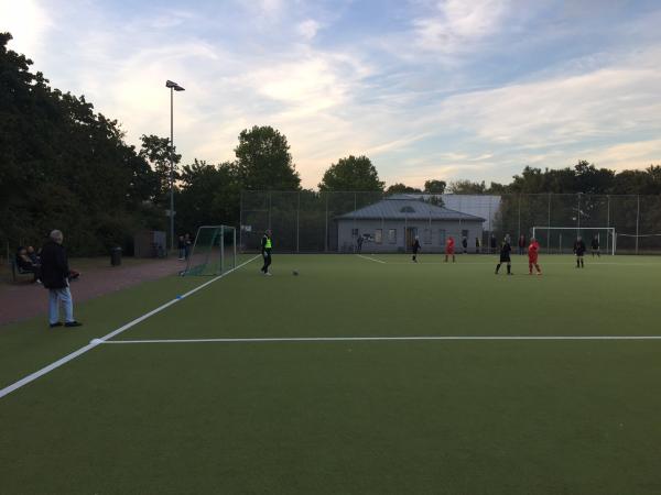 Sportanlage Haarlemer Straße Platz 2 - Berlin-Buckow