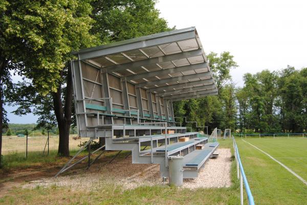 Fotbalové hřiště Záryby - Záryby 