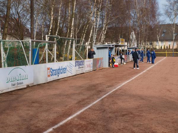 Sportplatz Cathostraße - Essen/Ruhr-Bergeborbeck