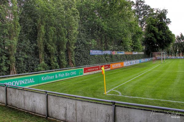 Walter-Steinkühler-Stadion - Emsdetten-Isendorf