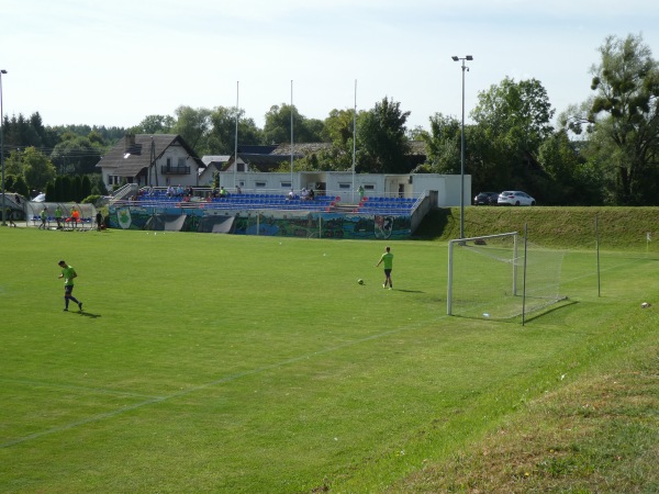 Boisko w Krzęcinie - Krzęcin
