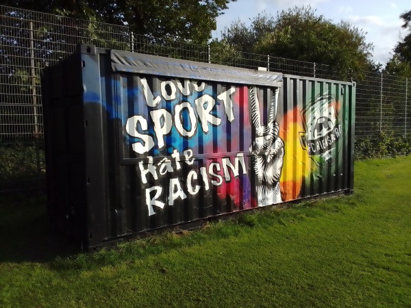 Bezirkssportanlage Curiestraße - Bremen-Horn