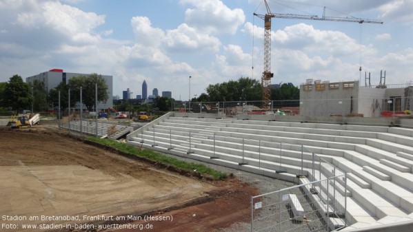 Stadion am Brentanobad - Frankfurt/Main-Rödelheim