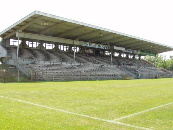 Seppl-Herberger-Stadion am Alsenweg - Mannheim-Waldhof