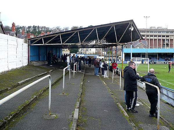 Ffordd Farrar y Stadiwm - Bangor, Gwynedd