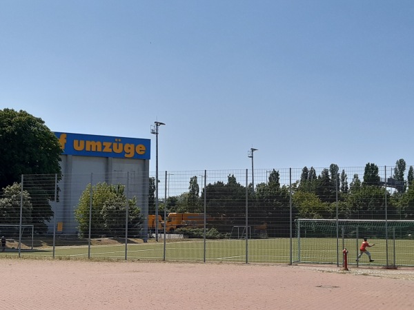 Jubiläumssportplatz 2 - Berlin-Neukölln
