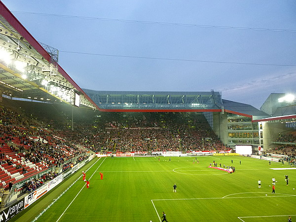 Fritz-Walter-Stadion - Kaiserslautern-Betzenberg