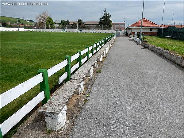 Estadio El Pilar - Guarnizo, CB