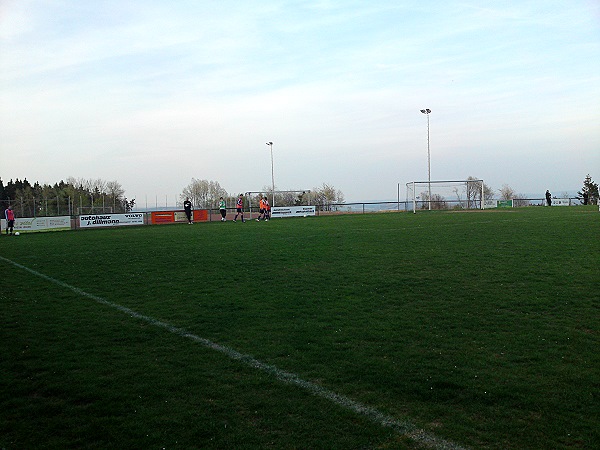 Sportplatz auf dem Quintinsberg - Karbach/Hunsrück