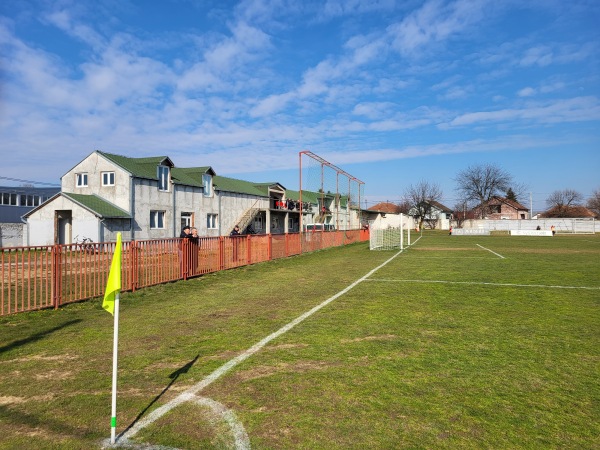 Stadion FK Budućnost - Dobanovci