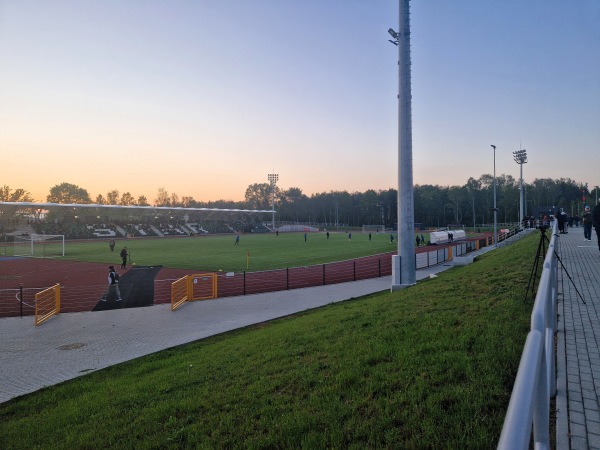 Stadion Miejski Zdegenerowany - Starachowice