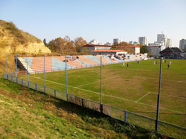 Stadion kraj Bežanijske crkve - Beograd