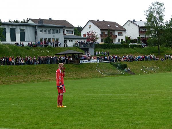 Sportplatz Steinweg - Breidenbach-Wiesenbach