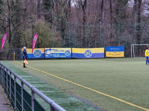 Stadion am Hermann-Löns-Weg Nebenplatz - Solingen-Ohligs