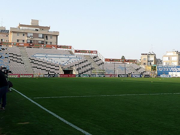 haKufsa - Sar-Tov Stadium - Netanya