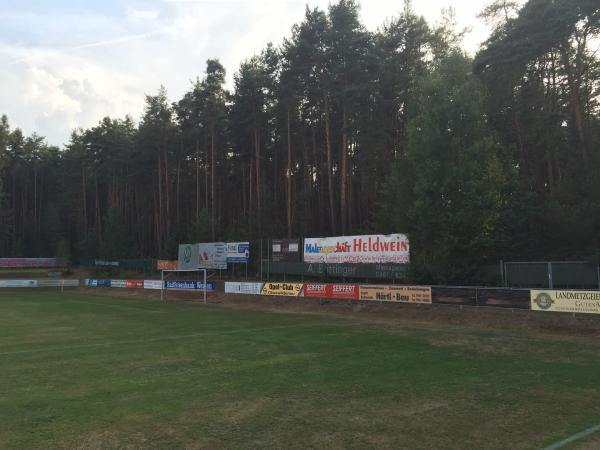 Michael-Höhbauer-Stadion - Luhe-Wildenau