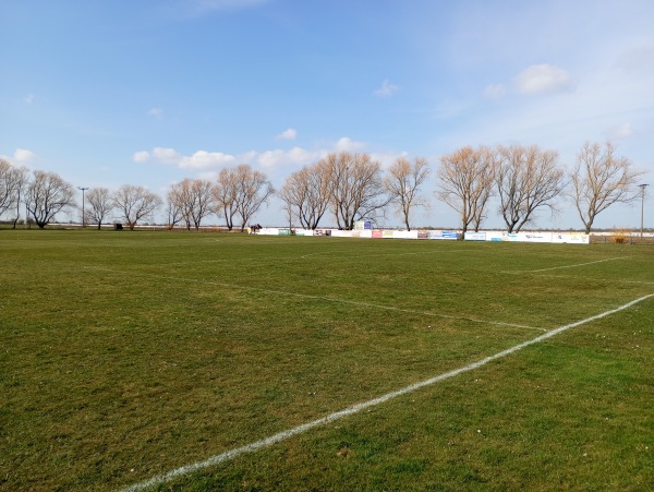 Sportplatz an der Quelle - Köthen/Anhalt-Baasdorf