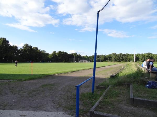 Sportanlage Mariannenpark Platz 2 - Leipzig-Abtnaundorf