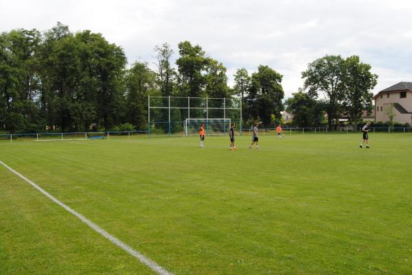 Fotbalové hřiště Záryby - Záryby 