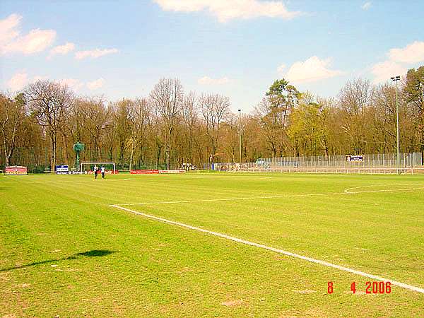 Wildparkstadion Platz 2 - Karlsruhe-Innenstadt-Ost