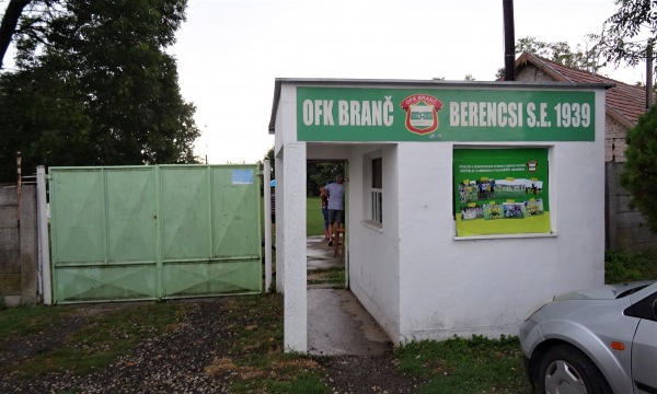 Futbalový štadión OFK Branč - Branč