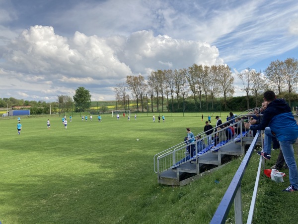 Stadion MOSiR w Dąbrówka Wielka - Dąbrówka Wielka