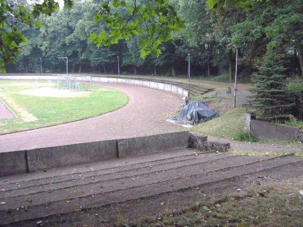 Bezirkssportanlage Werthauserstraße - Duisburg-Rheinhausen