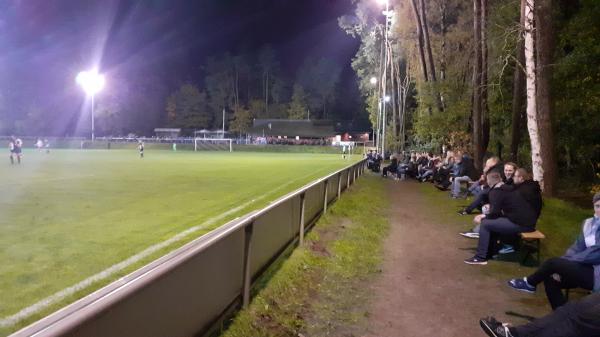 Sportanlage Brune Naht - Platz längs - Buxtehude