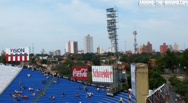 Estadio ueno Defensores del Chaco - Asunción