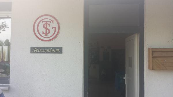 Friesenplatz - Schönkirchen