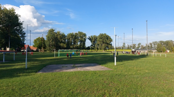 Sportplatz Schönfeld - Werneuchen-Schönfeld
