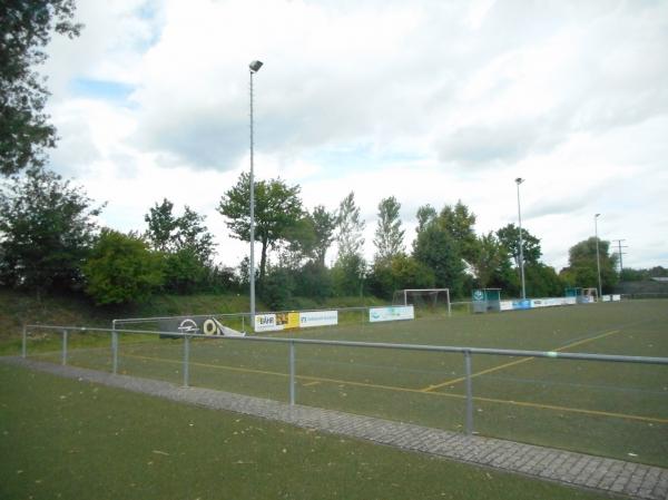 Sportanlage Weimarer Straße - Weinheim/Bergstraße-Lützelsachsen