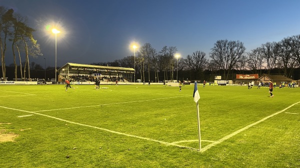 Stadion Biener Busch - Lingen/Ems-Holthausen-Biene