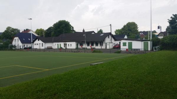 Sportplatz Moltkestraße - Kreuztal-Ernsdorf