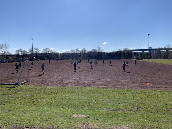 Stadion an den Hochbrücken B-Platz - Kiel-Holtenau