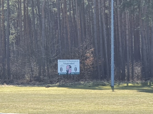 Sportplatz Pastorberg - Feldberger Seenlandschaft-Triepkendorf