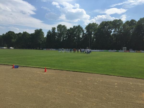 Friedrich-Ludwig-Jahn-Stadion - Burg/Spreewald