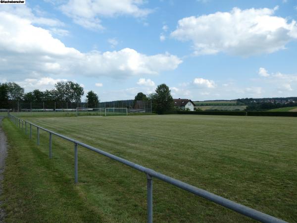 Sportanlage Am Salzberg Platz 2 - Esselbach-Steinmark