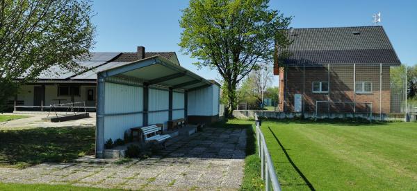 Sportanlage Gänsepark Platz 2 - Erwitte-Stirpe