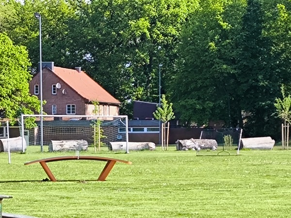 Sportplatz Bergen - Bergen/Dumme