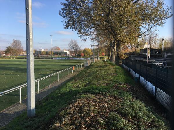 Sportanlage Flinger Broich - Rheinfranken-Platz - Düsseldorf-Flingern