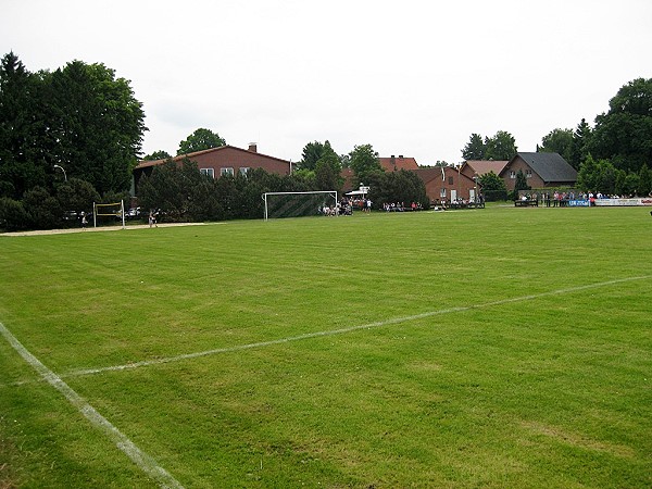Sportanlage Am Mittelpunkt - Sassenburg-Neudorf-Platendorf