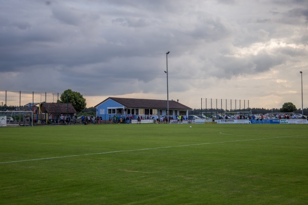 Hauff-Sportpark - Burgoberbach-Neuses