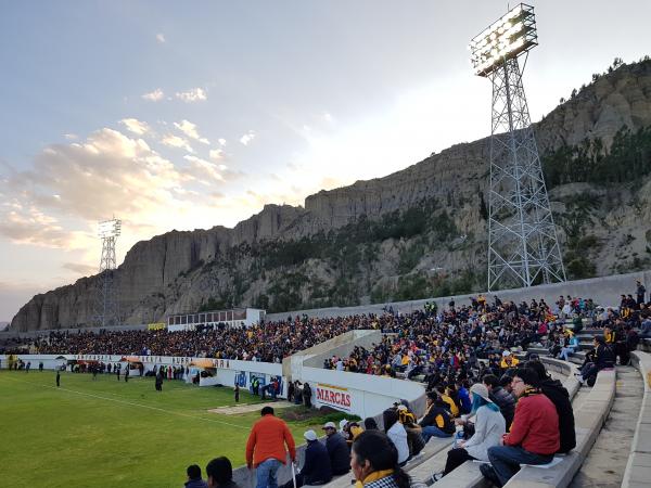 Estadio Rafael Mendoza Castellón - La Paz
