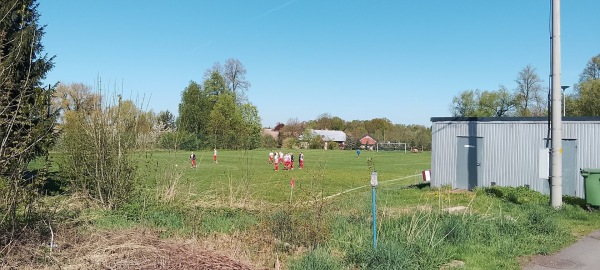 Boisko w Biedrzychowicach - Biedrzychowice