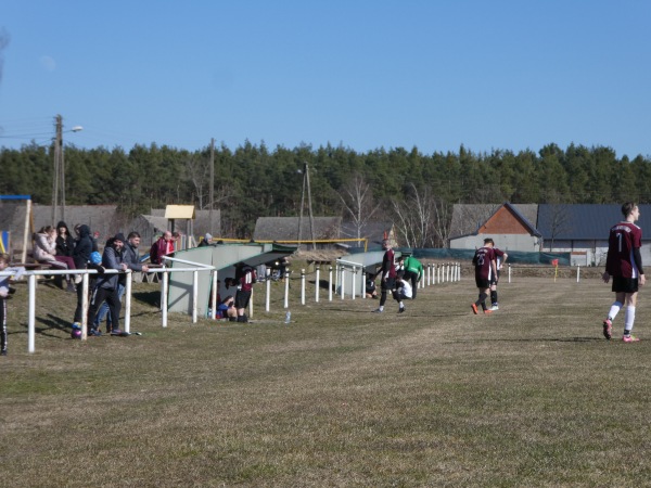 Boisko w Grzmiącej - Cybinka