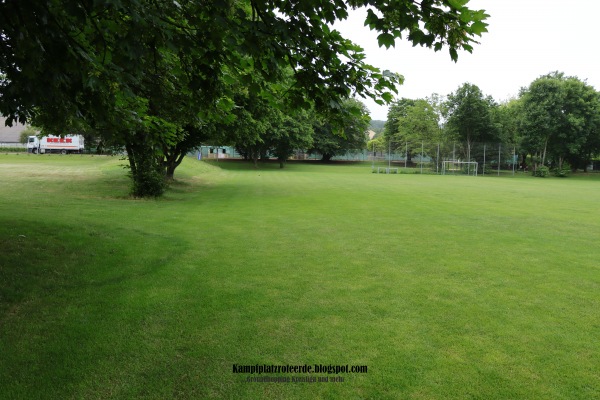 Sportanlage Solitudestraße Platz 3 - Stuttgart-Wolfbusch